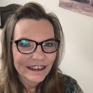 Meet your Posher, Teresa